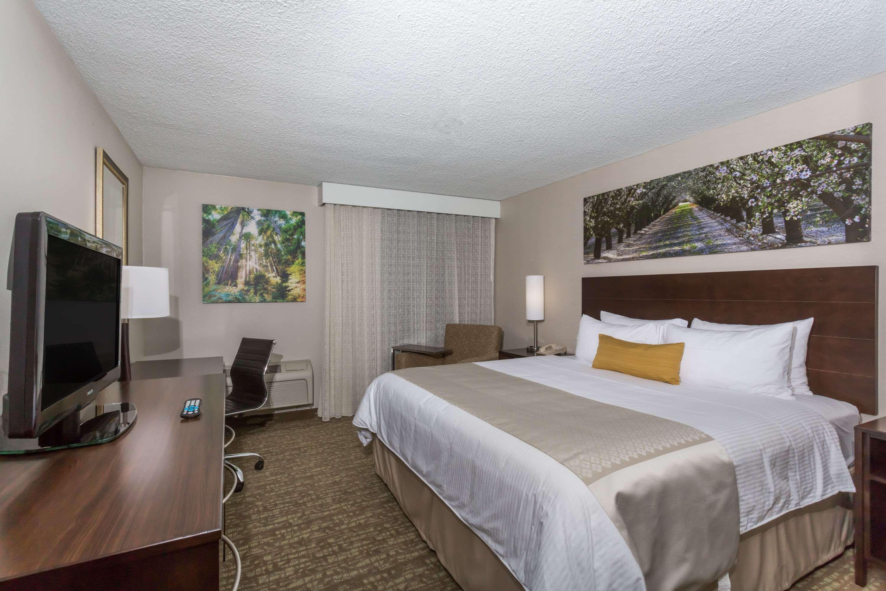 Wyndham Garden Fresno Yosemite Airport Hotel Buitenkant foto
