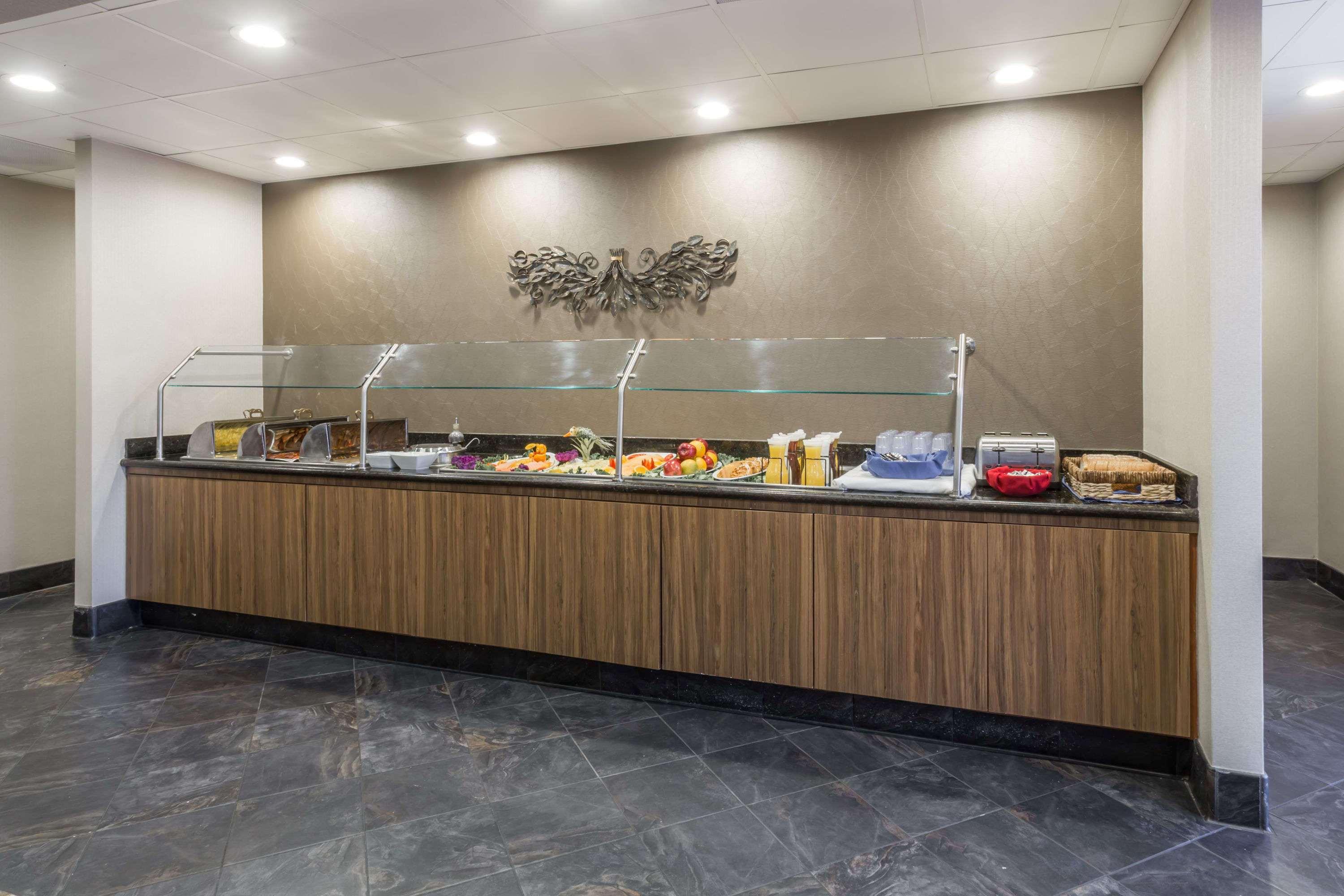 Wyndham Garden Fresno Yosemite Airport Hotel Buitenkant foto